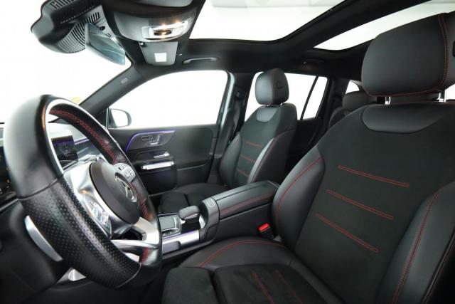 Mercedes Benz Glb image 6