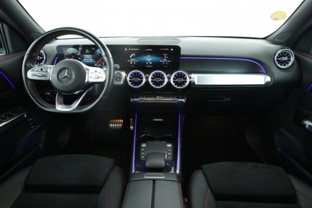 Mercedes Benz Glb image 2
