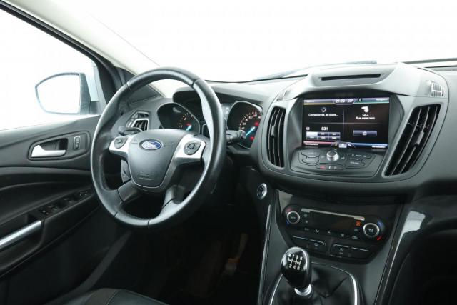 Ford Kuga image 7