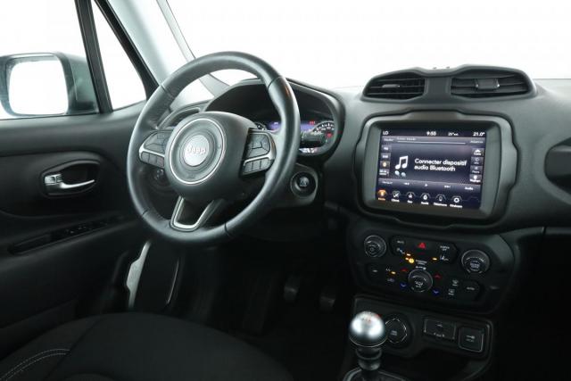 Jeep Renegade image 6