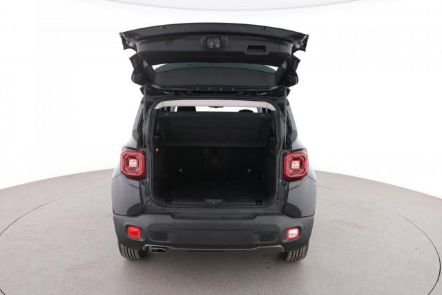 Jeep Renegade image 5