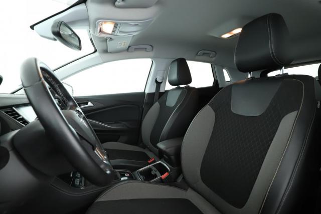 Opel Grandland X image 2