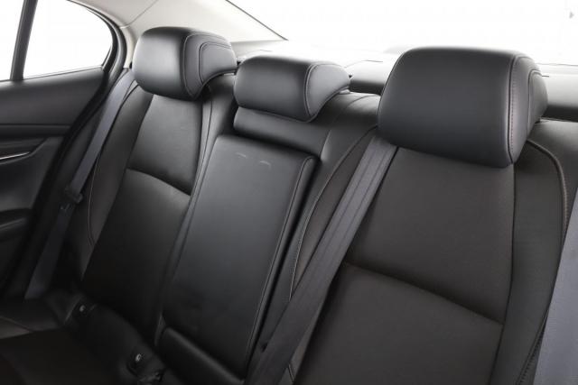 Mazda 3 image 4