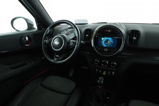 Mini Countryman image 2
