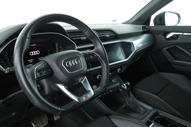 Audi Q3 image 5