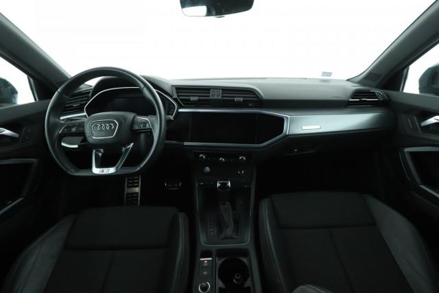 Audi Q3 image 6