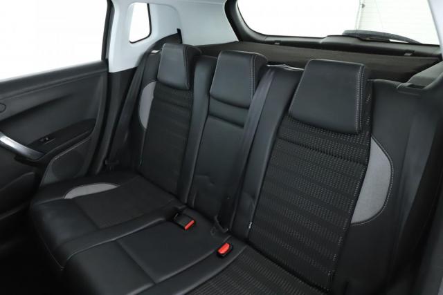 Peugeot 2008 image 4