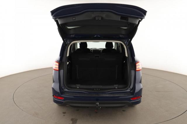 Ford S-Max image 1