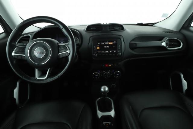 Jeep Renegade image 6