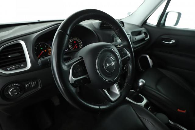 Jeep Renegade image 3
