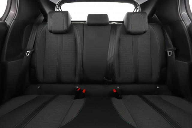 Peugeot 208 image 4