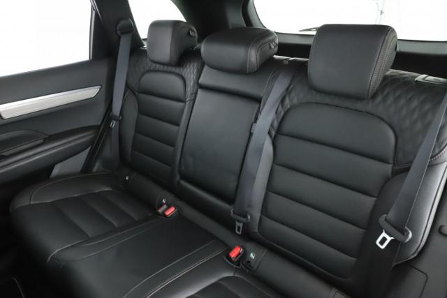 Renault Koleos image 2