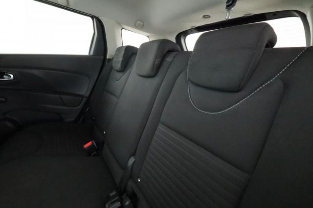 Renault Clio Estate image 9