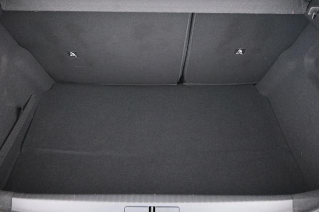 Peugeot 208 image 6