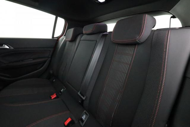 Peugeot 308 image 6