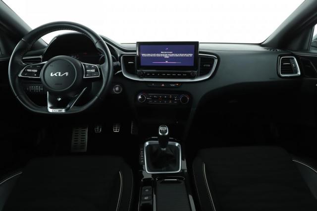 Kia Proceed image 8