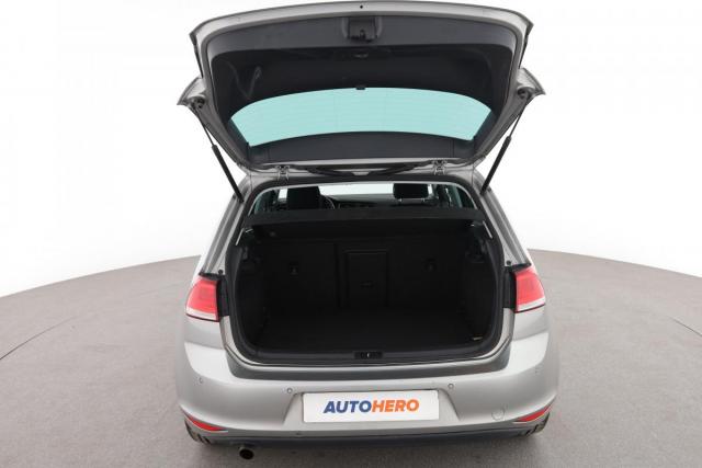 Volkswagen Golf image 1