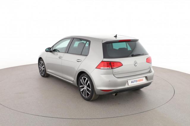 Volkswagen Golf image 9