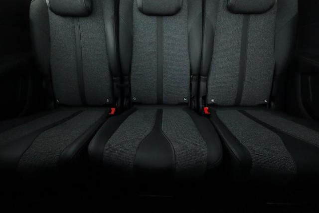 Peugeot 5008 image 5