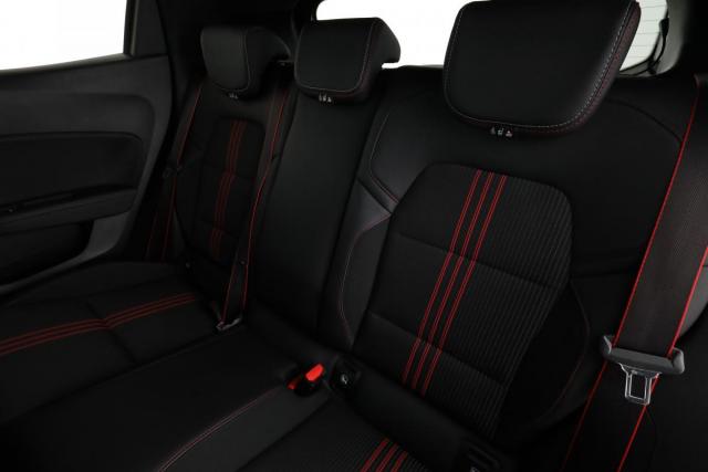 Renault Clio image 8