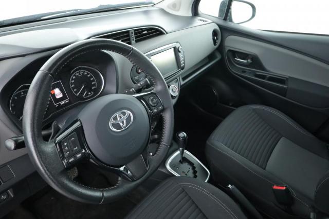 Toyota Yaris image 7