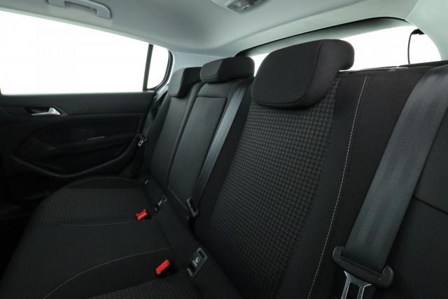 Peugeot 308 image 7