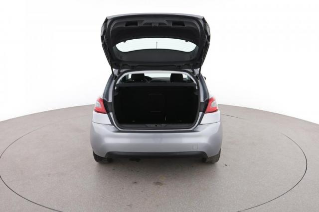 Peugeot 308 image 1