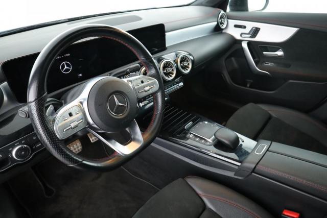Mercedes Benz Cla image 3