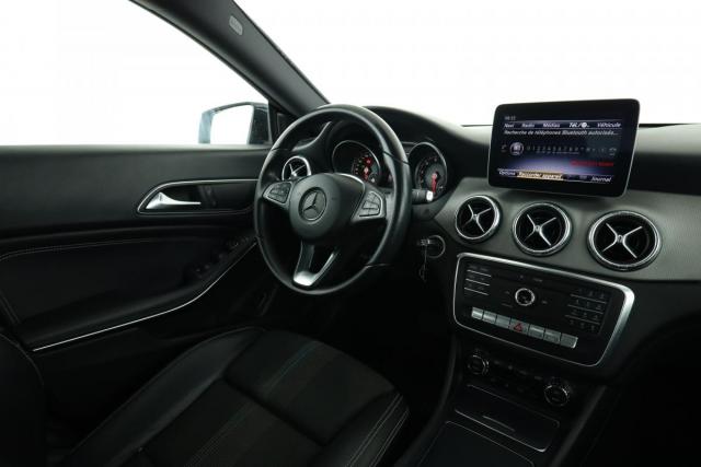 Mercedes Benz Cla image 5