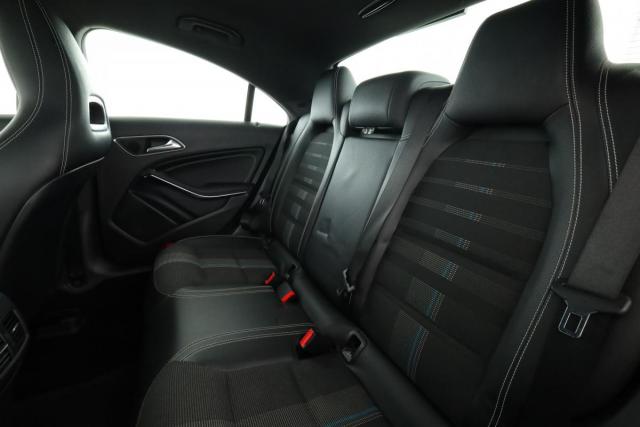 Mercedes Benz Cla image 4