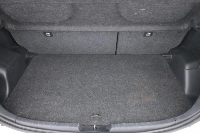 Toyota Yaris image 9