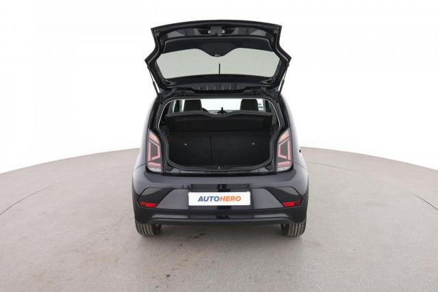 Volkswagen Up! image 8