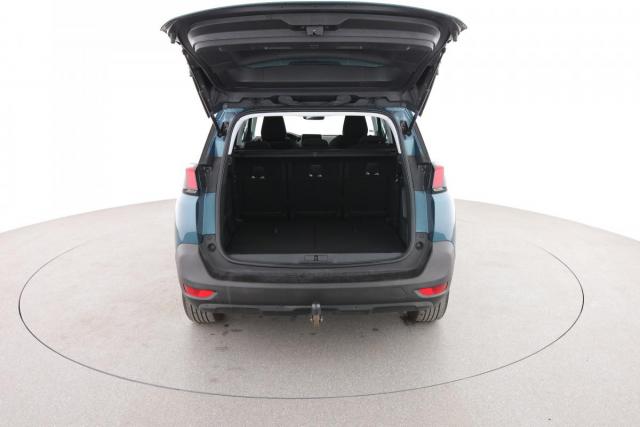 Peugeot 5008 image 1