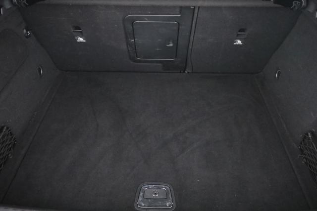 Mercedes Benz Gla image 1