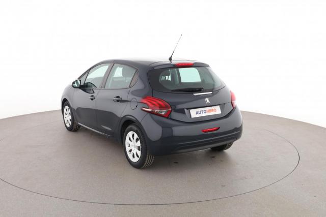 Peugeot 208 image 1