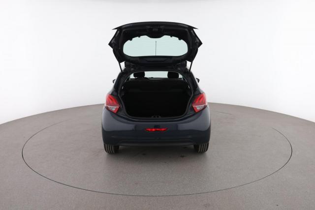 Peugeot 208 image 6