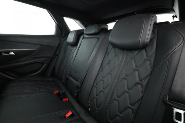 Peugeot 3008 image 6