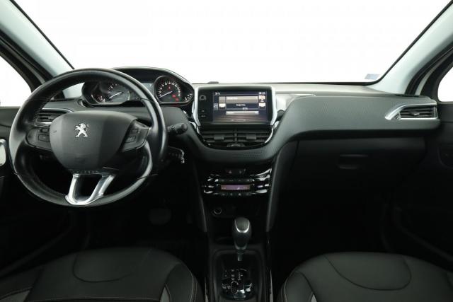 Peugeot 2008 image 7