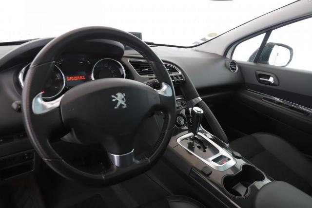 Peugeot 3008 image 3
