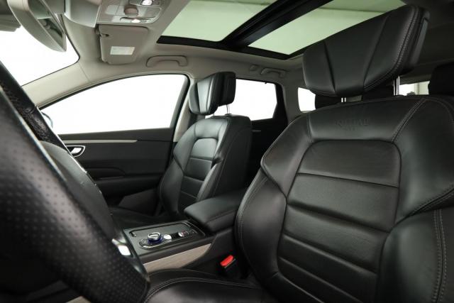 Renault Talisman Estate image 5