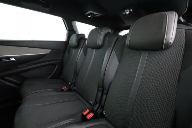 Peugeot 5008 image 3