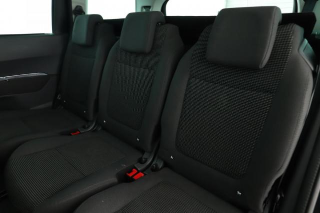 Peugeot 5008 image 8