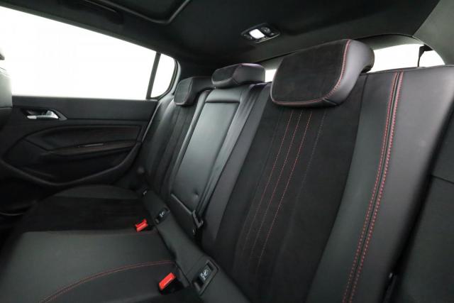 Peugeot 308 image 8