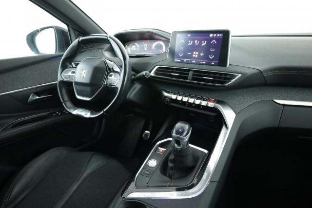 Peugeot 3008 image 3