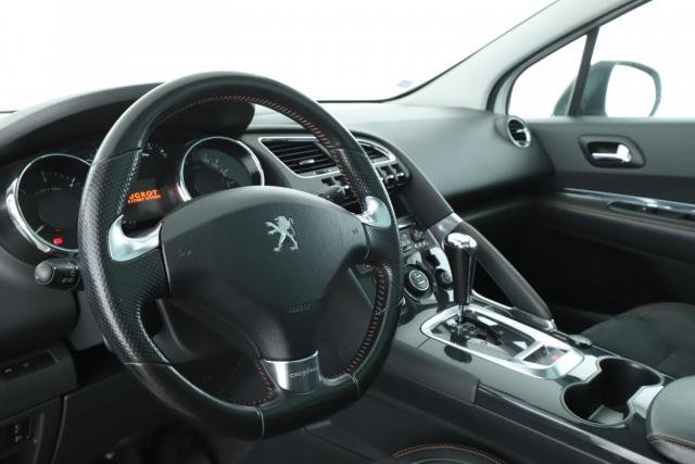 Peugeot 3008 image 1
