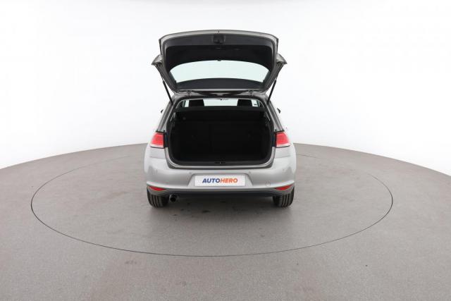 Volkswagen Golf image 1