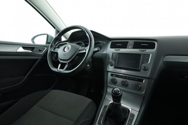 Volkswagen Golf image 9