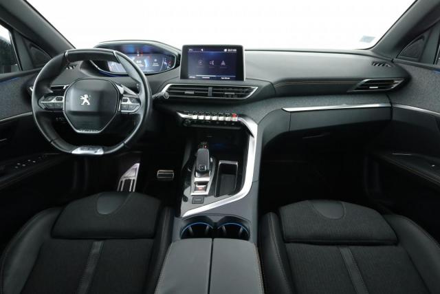 Peugeot 3008 image 2