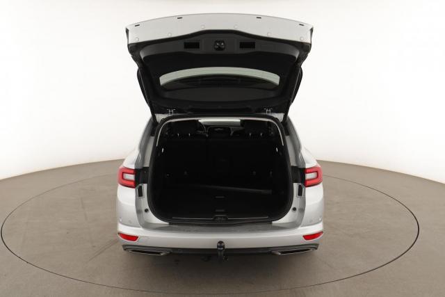 Renault Talisman Estate image 8