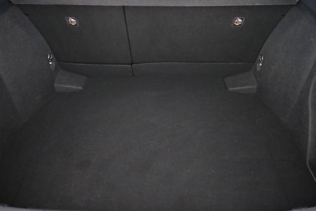 Toyota C-Hr image 1